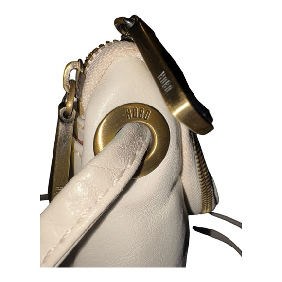 HOBO Ivory Leather Crossbody Bag Floral Lining Adjustable Strap AR11 - Picture 6 of 12